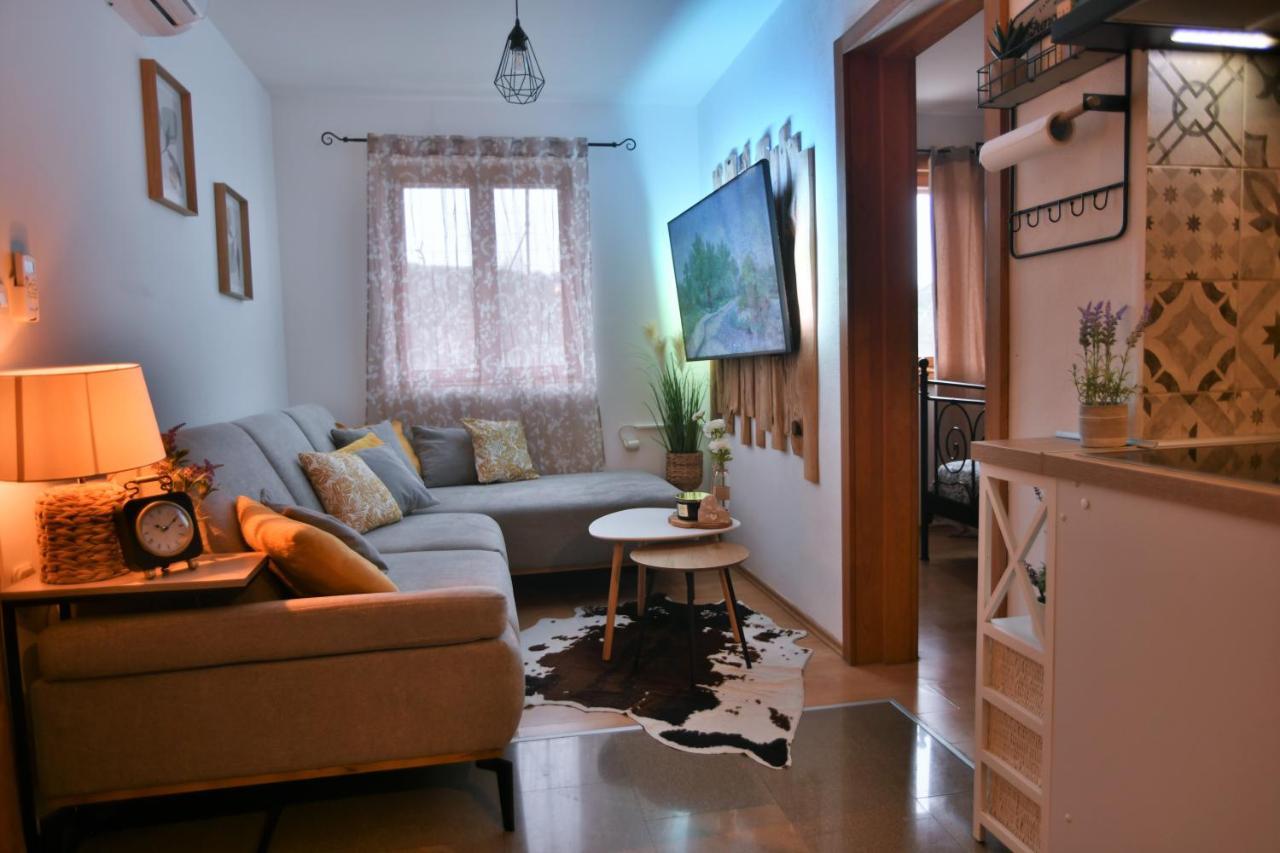 Вилла Robinson Crusoe Style House "Maslina" Skrip Экстерьер фото