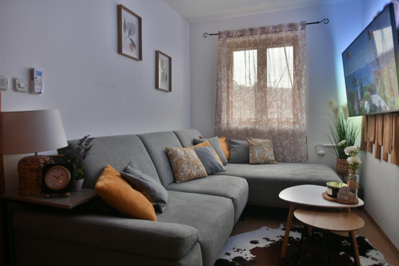 Вилла Robinson Crusoe Style House "Maslina" Skrip Экстерьер фото